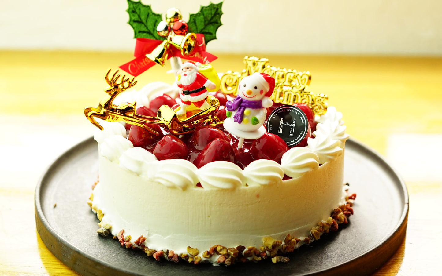 [低糖質]木苺レアチーズのクリスマスケーキ